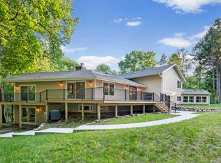 466 Pinewoods Dr, North Barrington, IL