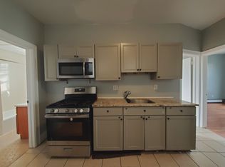 127 W 11th St #3, Bayonne, NJ 07002