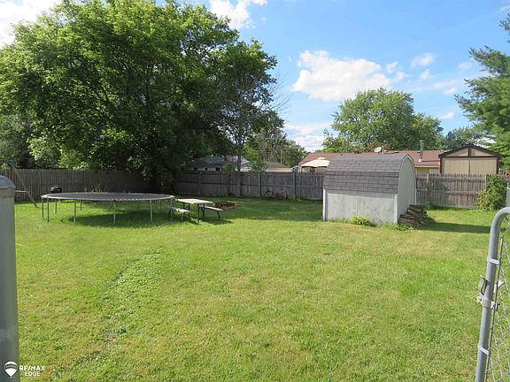 5th image of 7095 Houghton Dr