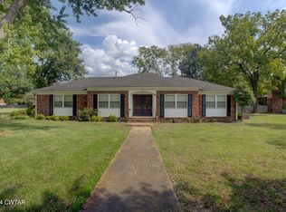 8 Leigh Ln, Jackson, TN 38305