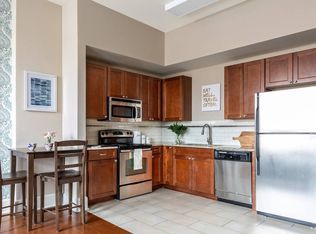 Hibernia Tower Apartments, New Orleans, LA 70112