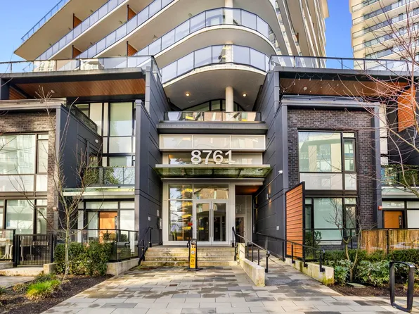 8761 University Cres #108, Burnaby, BC V5A 0C8