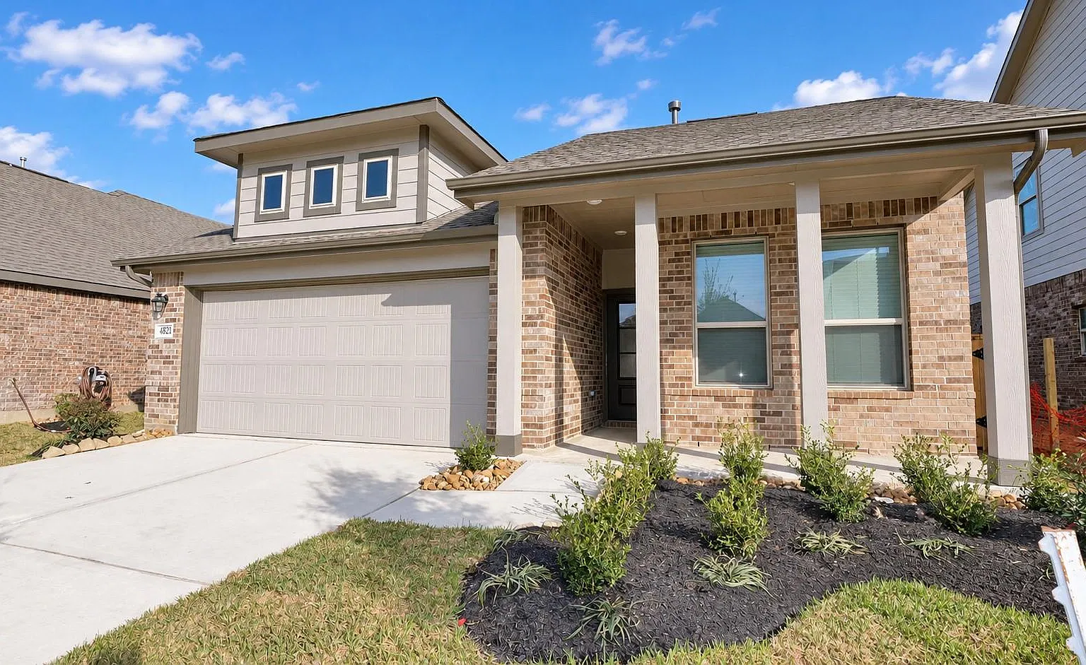 3 bed, 2.0 bath, 1775 sqft, $2,100 — Photo 1