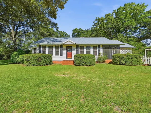 23774 4th Ave, Florala, AL 36442