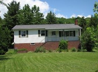 100 Adams Ln, Duncansville, PA 16635