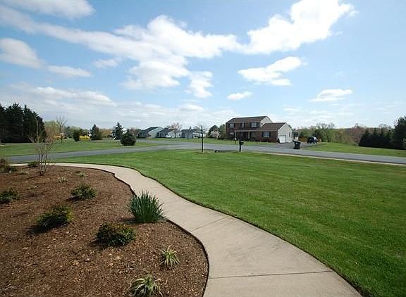 Front porch view left