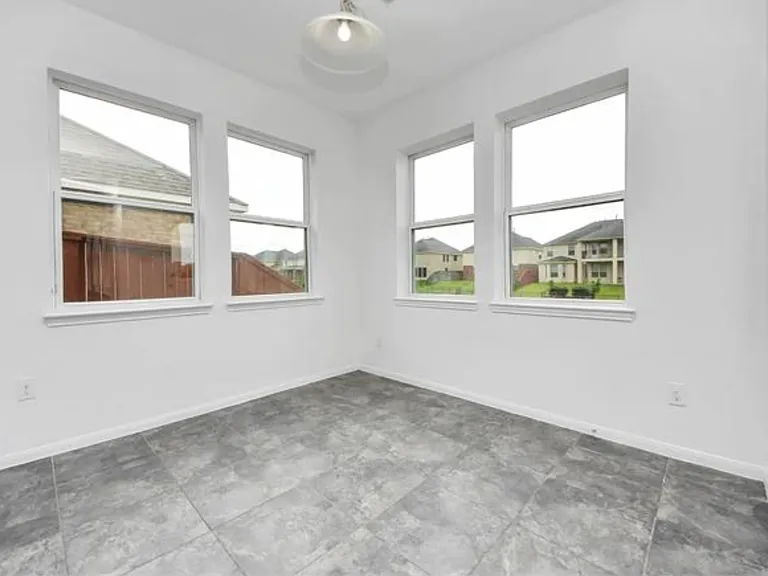 3727 Varna Ct — Photo 17