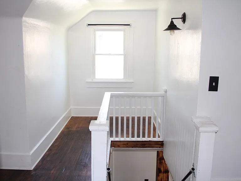 115 Ming St — Photo 16