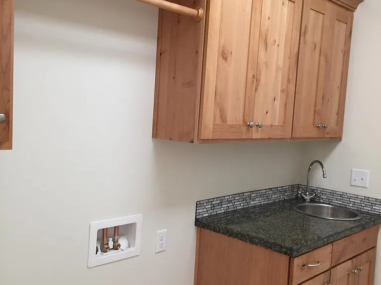 1013 N Grant St — Photo 6