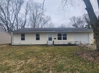 917 Knollcrest Dr, Danville, IL 61832