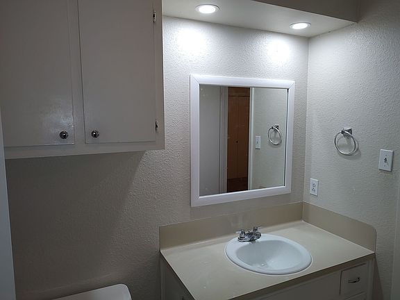 3rd image of 6014 Westcreek Dr APT B