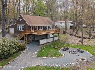 112 Sasa Ct, Pocono Lake, PA 18347