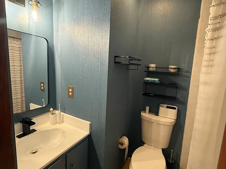 425 Muskegon Ave — Photo 18