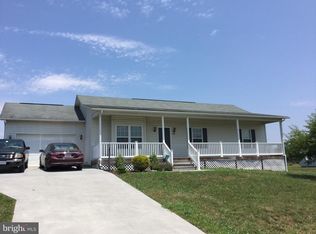 128 Fehr Ln, Maurertown, VA 22644