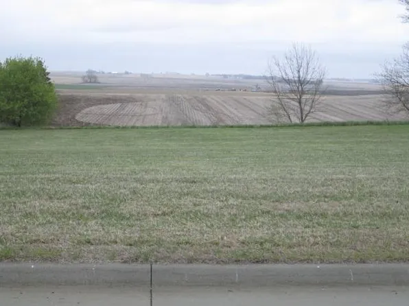 409 S Main St, Coleridge, NE 68727