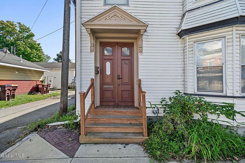 3rd image of 36 112th Street