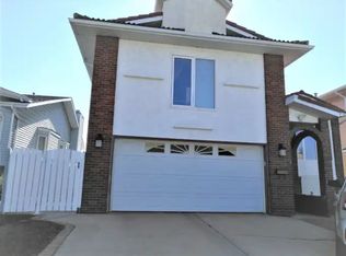 12419 55th St NW #1A, Edmonton, AB T5W 5E7