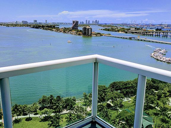 2nd image of 1800 N Bayshore Drive #2205