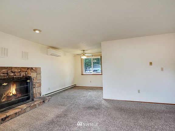 5th image of 16805 21st Avenue Ct E