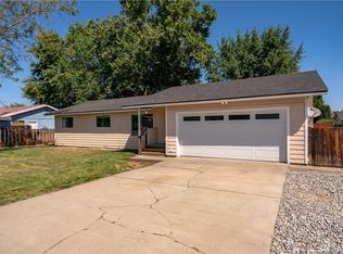 213 Bellevue St NW, East Wenatchee, WA 98802