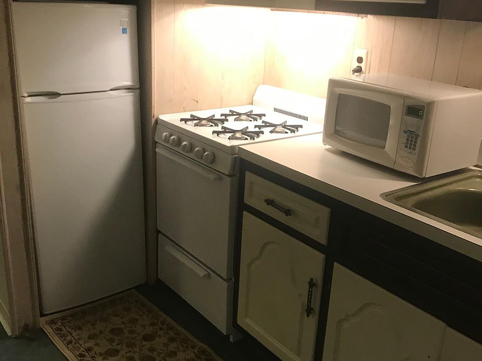 1st image of 624 Covert Ave