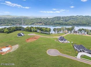 532 Ladybug Ln, Loudon, TN 37774