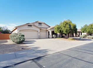 7449 N Clemens Way, Tucson, AZ 85743
