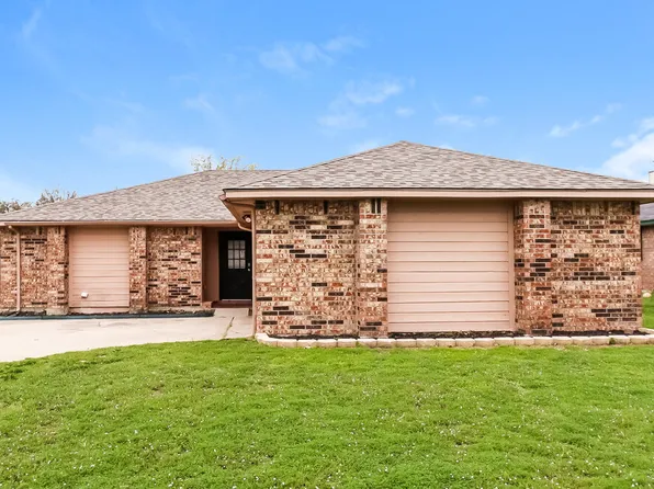10229 Stoney Bridge Rd, Fort Worth, TX 76108