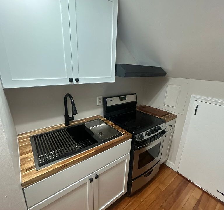 1st image of 58 Salem St #3