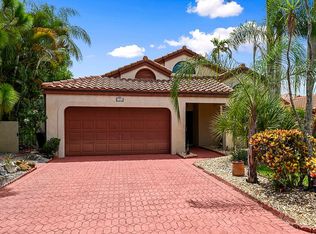 153 Island Way, Greenacres, FL 33413