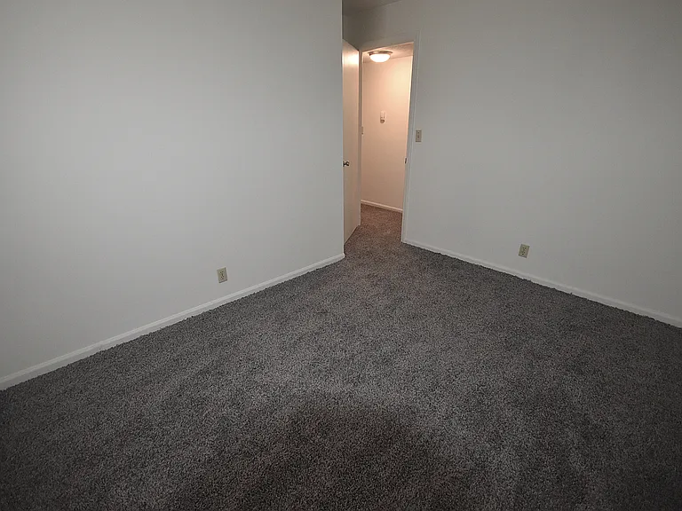 Waveland Place Apartments — Photo 90