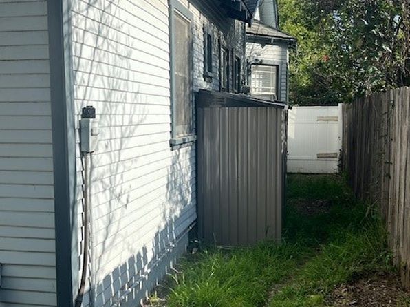 551 W Walnut Ave, Monrovia, CA 91016