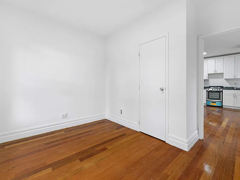 214 E 82nd St #16 — Photo 2