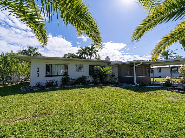 4464 E Riverside Dr — Photo 27