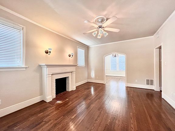 3rd image of 201 W Charnwood St #A