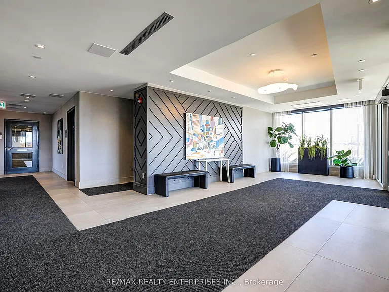 200 Lagerfeld Dr #527 — Photo 3