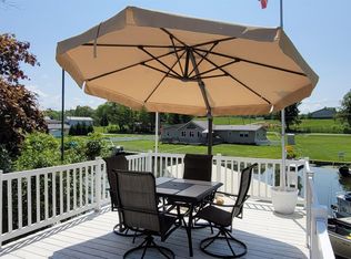 8325 E McClintic Rd, Syracuse, IN 46567