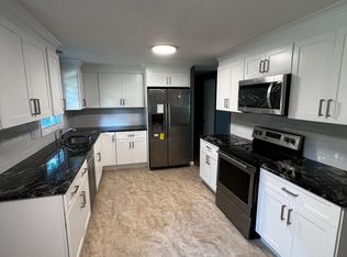 23 Laurel Dr, West Hartford, CT 06110