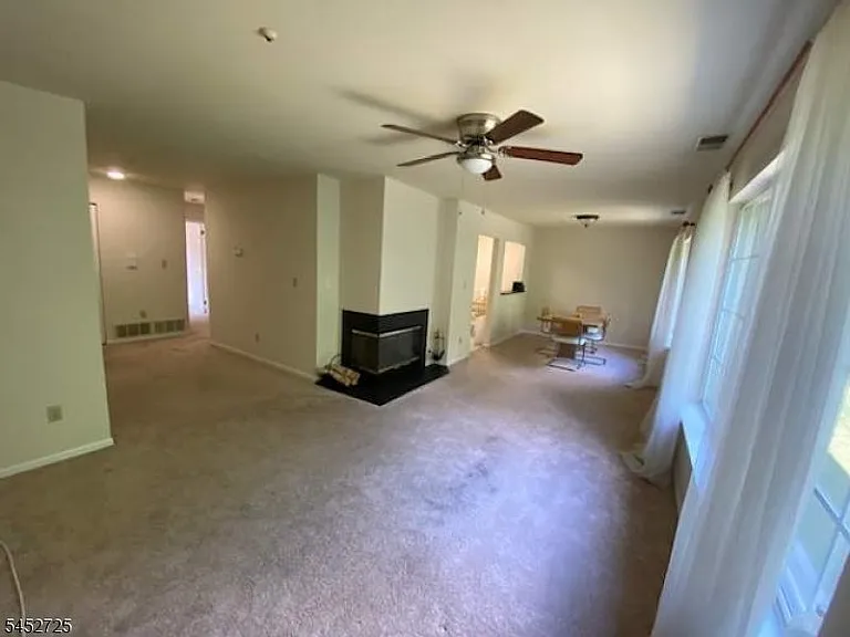 105 Village Dr — Photo 3
