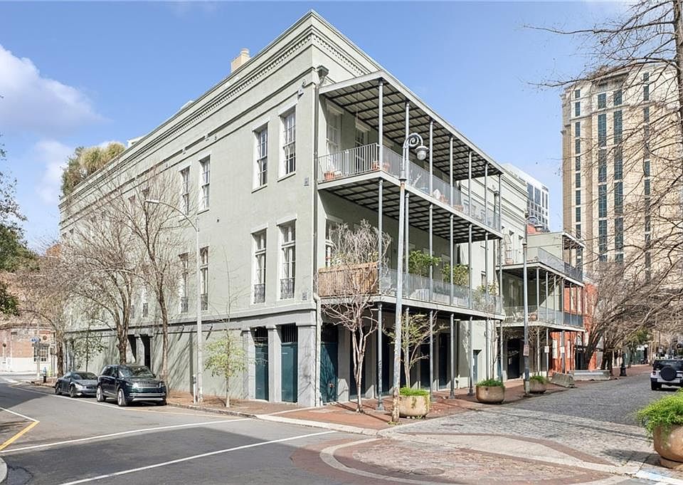 1st image of 225 Girod St APT 202
