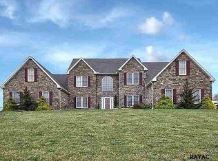 6420 Shutt Rd, Spring Grove, PA 17362