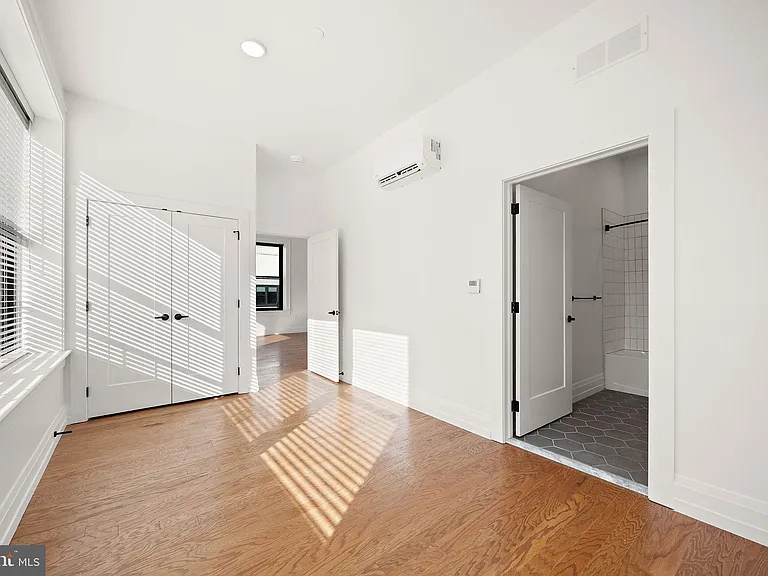 801 N Market St #207 — Photo 5