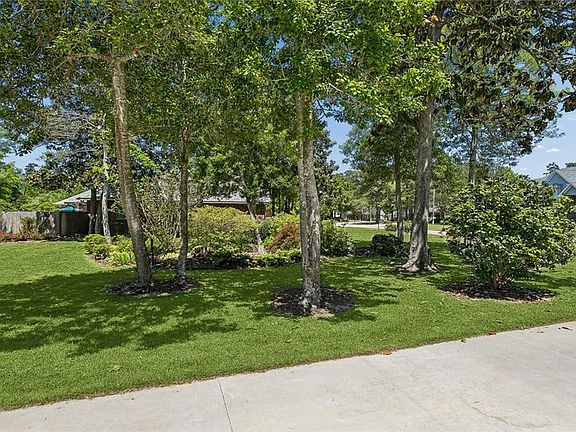 2nd image of 106 Cherry Creek Dr