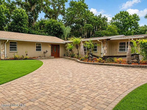 2nd image of 544 S Wildwood Ln