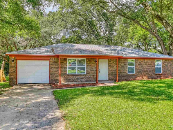 2502 Gator Ln, Pensacola, FL 32505