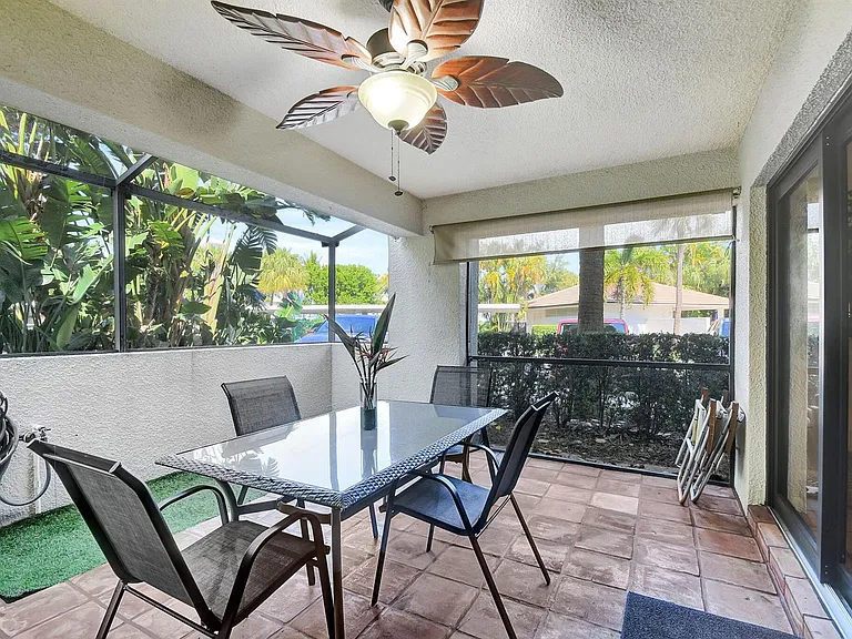 318 Oak Harbour Dr #318 — Photo 13