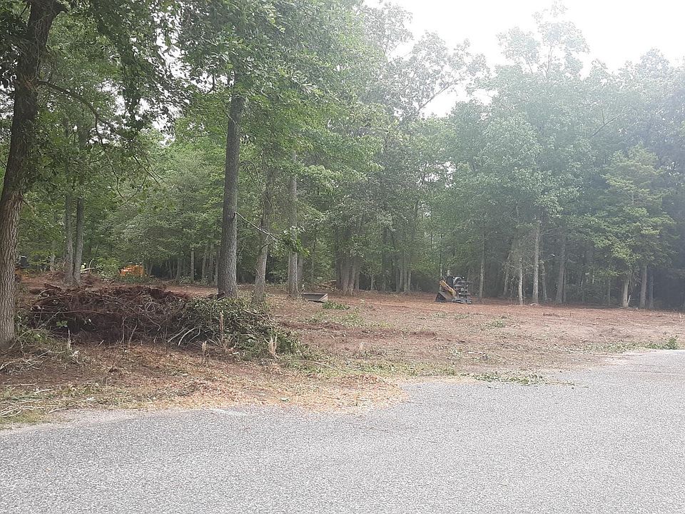 1st image of Thompson Ln