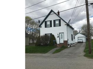 30 Spruce St, Rockland, ME 04841