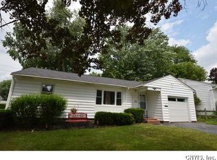 719 Hanover Ave, Liverpool, NY 13088