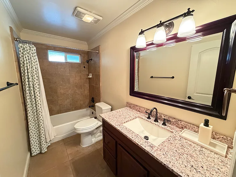 1265 W Pinedale Ave — Photo 6